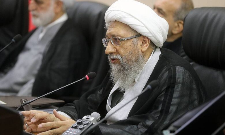 آیت الله آملی لاریجانی: مجمع تشخیص در بررسی لوایح پالرمو و CFT نه تعلل خواهد کرد و نه تعجیل