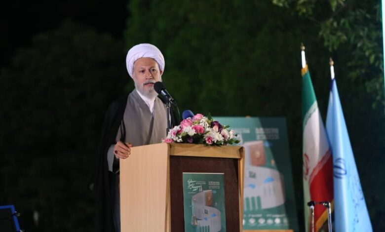 امام جمعه شیراز : خوب فهمیدن سعدی در گرو آشنایی با وحی، قرآن و حدیث است
