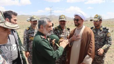 بازدید امیر سرتیپ صباحی‌فرد و سردار حاجی‌زاده از مواضع پدافندی نطنز و خنداب