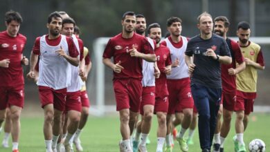 تمرین پرسپولیس تحت تاثیر طوفان و بارش باران