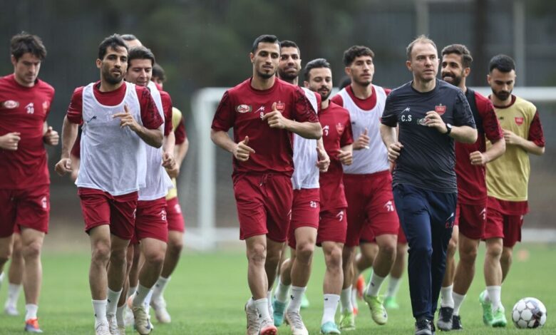 تمرین پرسپولیس تحت تاثیر طوفان و بارش باران