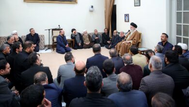 رهبر انقلاب: خط ائمه «خط ایستادگی و استقامت» و درس ائمه «درس منطق و استدلال» است