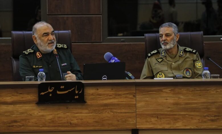 سرلشکر سلامی: ارتش و سپاه در جایگاهی هستند که می‌توانند برای همدیگر فدا شوند