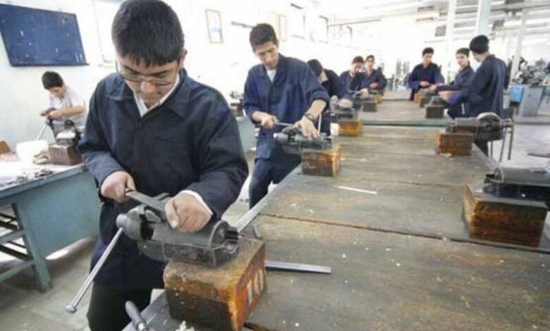 ۶ هزار دانش آموز کردستانی از آموزش مهارتی بهره‌مند شدند