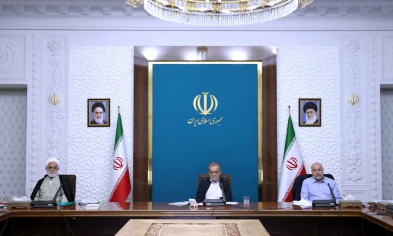اختصاص ۱ و نیم میلیارد دلار تسهیلات برای تامین تجهیزات نیروگاههای خورشیدی