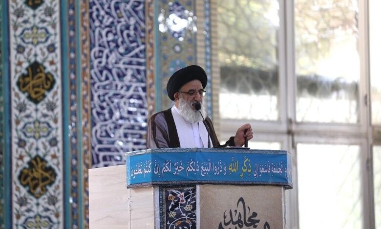 امام جمعه کرج: شهید رئیسی مدیریت تراز انقلاب را نشان داد