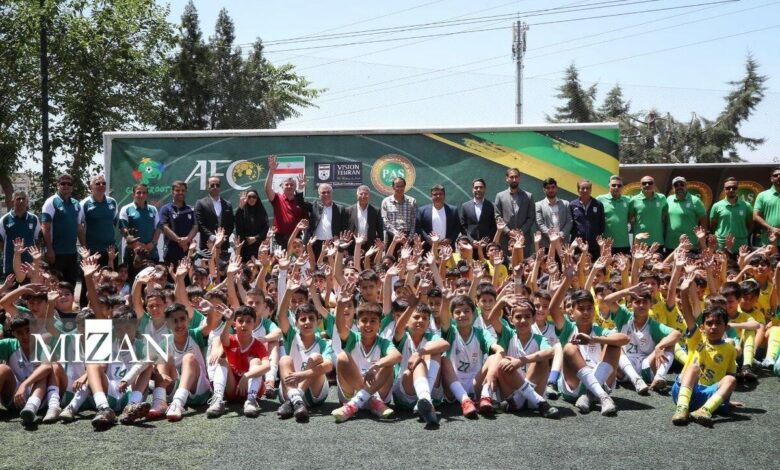 بازدید ناظر AFC از فعالیت‌های فوتبال تهران در رده‌های پایه
