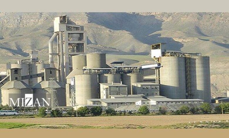 تلاش وزارت نیرو برای تامین برق صنایع سیمانی با وجود چالشهای کمسابقه