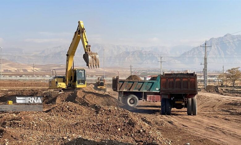 حل مشکل زمین متقاضیان مسکن اسلام‌آبادغرب با دستور وزیر راه و شهرسازی