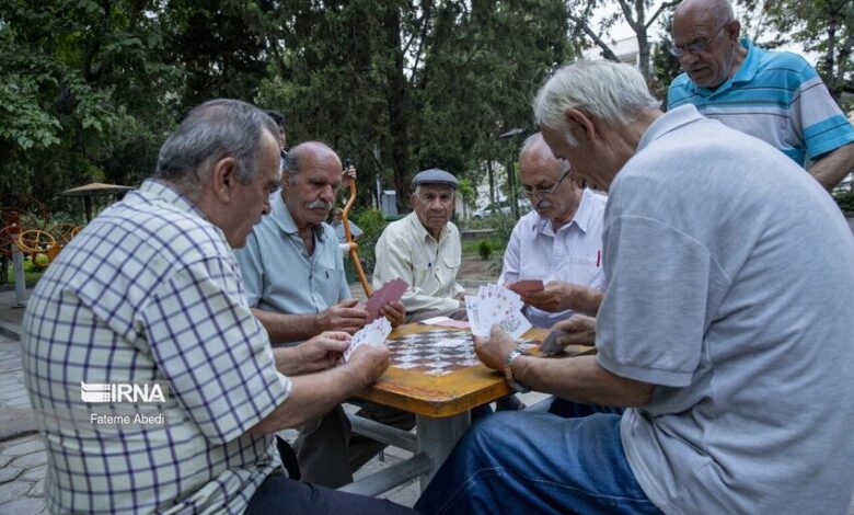 سال ۱۴۳۰ از هر ۴ ایرانی یک نفر سالمند است