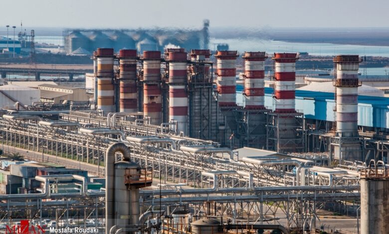 سهم ۱۹ درصدی صنعت پتروشیمی از ارزش افزوده کشور