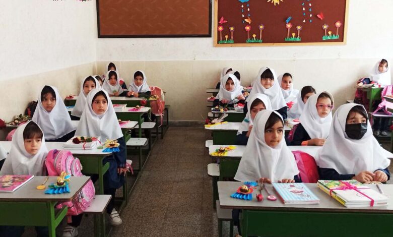 مدیرکل آموزش و پرورش اردبیل: فرصت برابر تحصیلی برای همه فراهم میکنیم