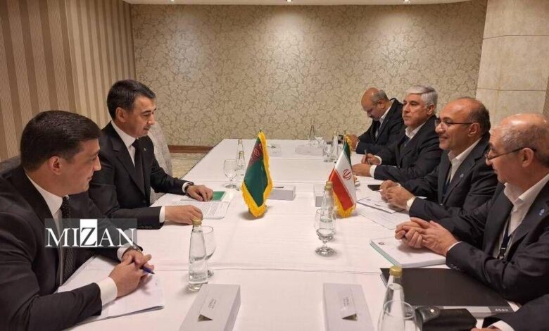 نشست دوجانبه روسای گمرکات ایران و ترکمنستان برای بررسی راهکار‌های افزایش تجارت