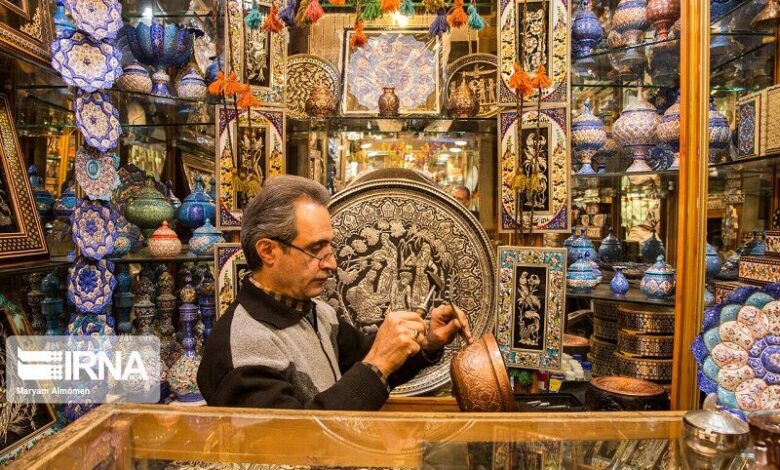 هدف گذاری صادرات یک میلیارد دلاری صنایع دستی ایران