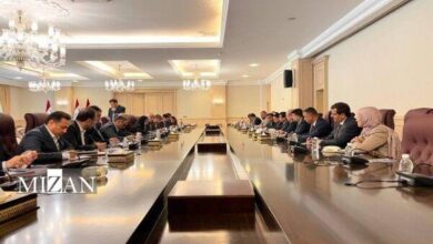 همکاری‌های حمل و نقلی ایران و عراق رضایت بخش است/عراق با تحویل اراضی مین‌روبی شده، احداث راه‌آهن شلمچه-بصره را سرعت دهد