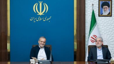 پزشکیان: تصمیمات غیرکارشناسی، نتیجه حذف نخبگان از فرآیند تصمیم‌گیری است