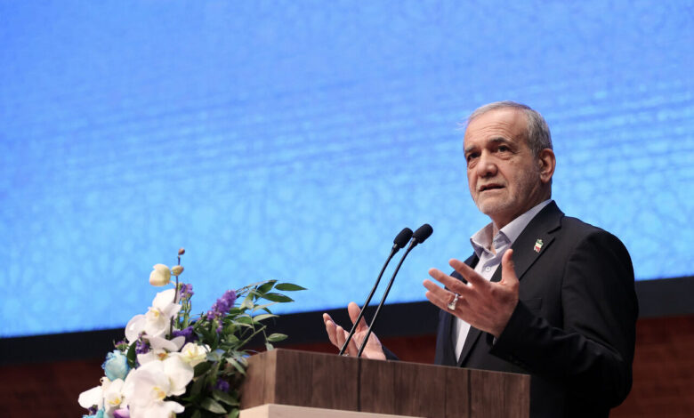 پزشکیان:اگر با هم توافق کنیم، به کسی نیاز نخواهیم داشت/ ایران قدرتمند تر از همیشه است