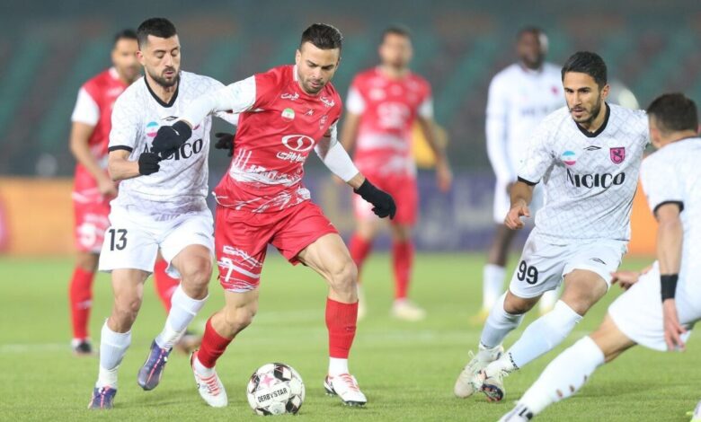 پیروزی‌ پُرگل پرسپولیس مقابل مس در پایان نیمه اول + فیلم