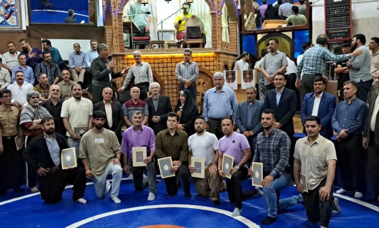 آیین بزرگداشت مرحوم مرشد «حسن دیوانی» در سنندج برگزار شد +فیلم