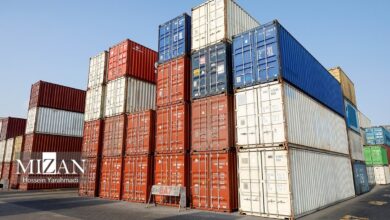 ترخیص کالا و ارائه خدمات گمرکی در بندر رجایی بدون وقفه ادامه دارد