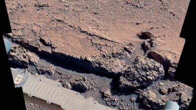 تصویر مریخ‌نورد کنجکاوی از برآمدگی‌های مرموز مریخ
