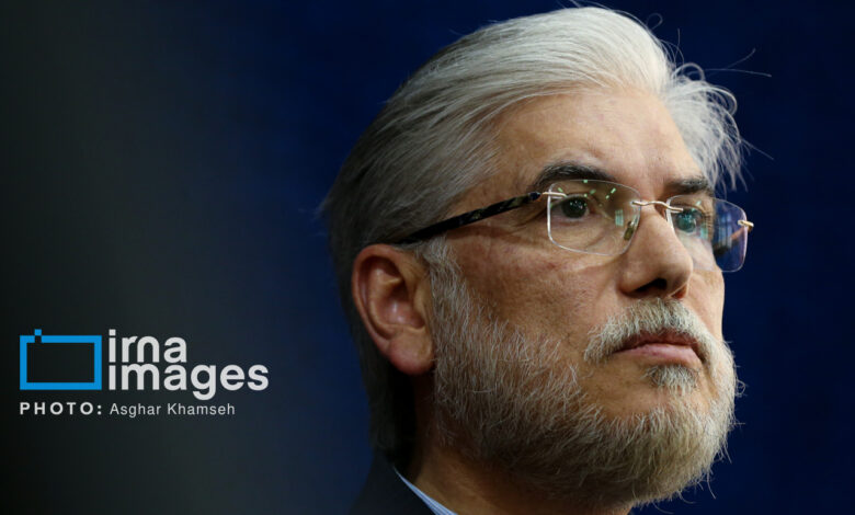 جامعه علمی ایران در هیچ شرایطی دست از تعهد به مردم نمیکشد