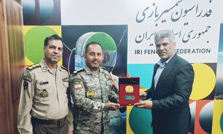 جلسه مشترک رئیس فدراسیون شمشیربازی با مسئولان وزارت دفاع برگزار شد