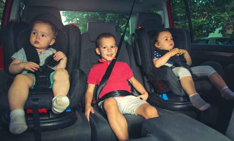 خطر صندلی‌های داغ خودرو برای کودکان/ راه‌های مقابله با گرمازدگی