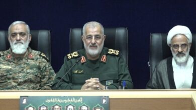 سرلشکر پاکپور: همه رزمندگان ما دستشان روی ماشه است