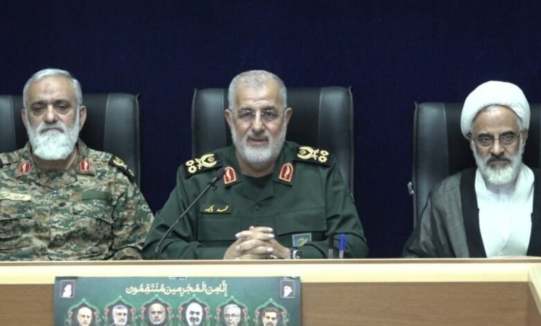 سرلشکر پاکپور: همه رزمندگان ما دستشان روی ماشه است