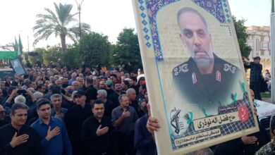 فیلم|شهید حاج فضل الله نوذری در گلزار شهدای کازرون به خاک سپرده شد