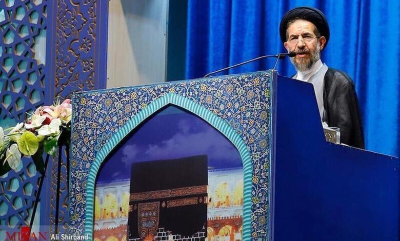 ملت ایران پرچمدار مکتب توحیدی امام خمینی (ره) در جهان است