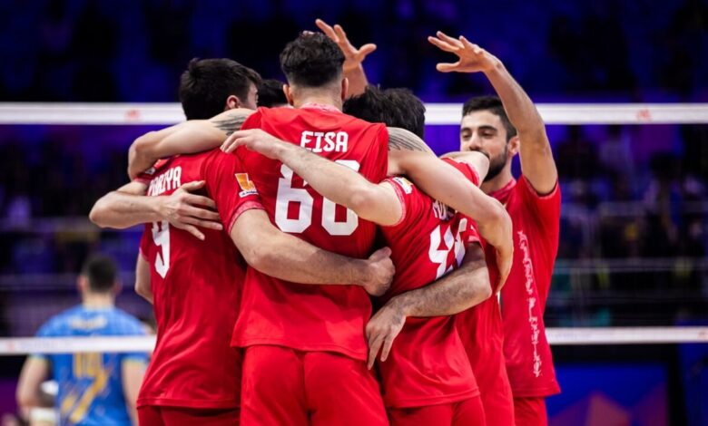 ملی‌پوشان والیبال راهی صربستان شدند/ ترکیب ایران در هفته دوم تغییری ندارد