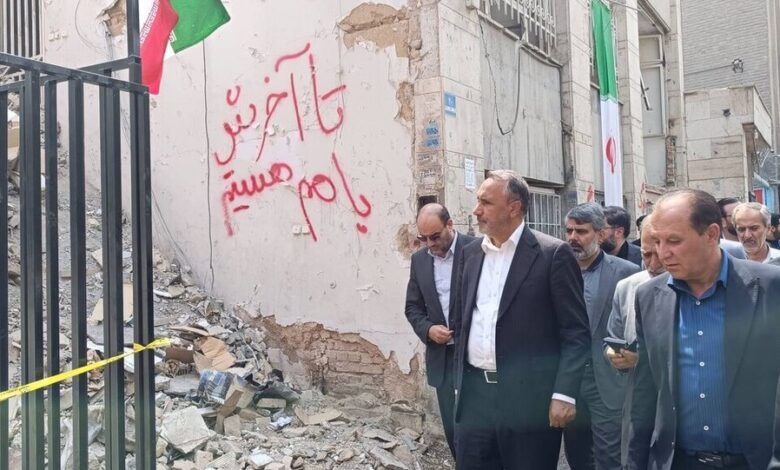 آغاز بازسازی مناطق آسیب‌دیده از حملات دشمن/ ساختمان‌های نوساز باید واحد امن مقاوم در برابر موشک و زلزله باشند