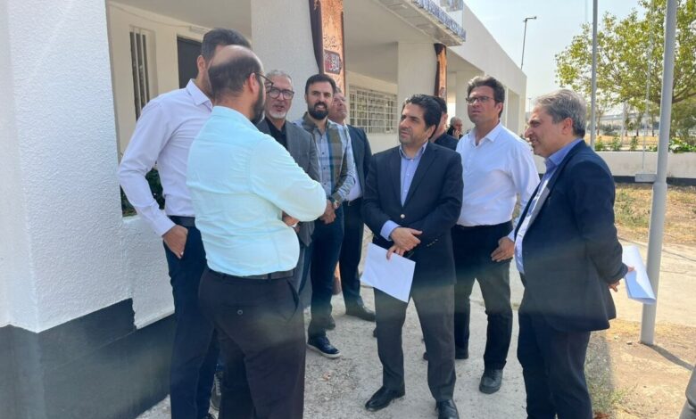 بازدید مدیرعامل شرکت توسعه و نگهداری اماکن ورزشی از فدراسیون روئینگ