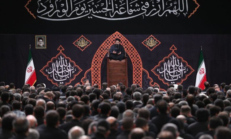 برگزاری مراسم عزاداری شب تاسوعای حسینی‌ در حسینیه امام خمینی (ره)