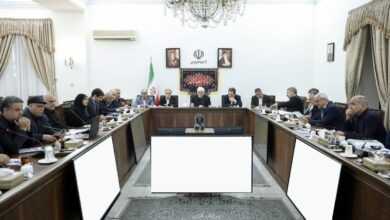 تاکید عارف بر افزایش نظارت‌ها و برخورد با برخی گران‌فروشی‌ها و احتکار در بازار کالاهای اساسی و خوراکی