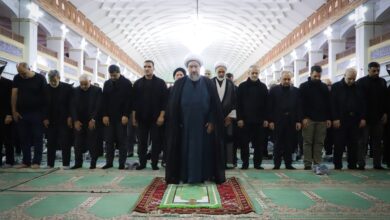 حضور پزشکیان در نماز ظهر عاشورا در مصلی امام خمینی(ره) تبریز