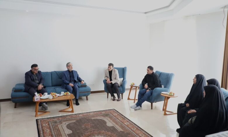 دیدار وزیر علوم با خانواده استادان و دانشمندان شهید حمله رژیم صهیونیستی