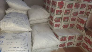 ستاد فرامین امام خمینی ۱۰۰ تن کالا در بین اتباع غیرمجاز افغانستانی توزیع کرد