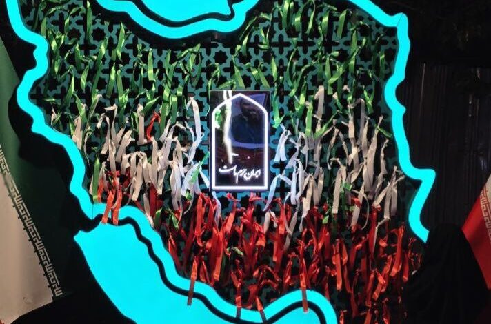 شبی برای آسمانی‌ها؛ تهران در سوگ و افتخار شهدای مظلوم ایستاد + فیلم