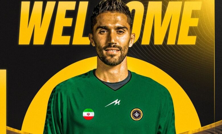 قصه عقاب آبی‌ها به پایان رسید/ حسین حسینی به سپاهان پیوست