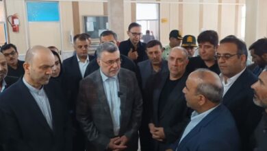 وزیر بهداشت از طرح‌های عمرانی در دست اجرای سراب بازدید کرد 