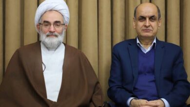 استاندار و نماینده ولی فقیه در گیلان در پیامی روز خبرنگار را تبریک گفتند