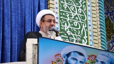 امام جمعه کرمان: همبستگی مردم سلاح مبارزه در جنگ نرم است