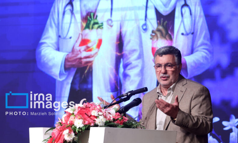 برنامه‌های سفر وزیر بهداشت به یزد