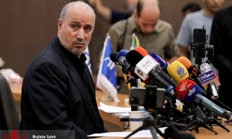 حکم، خارج از استان؛ اجرا در قلب تبریز/ کُلاه گشاد تاج بر سَر استقلال