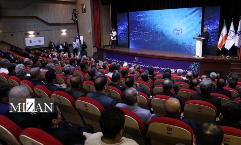 پزشکیان: امید من به جهادگران و دانشمندانی است که دغدغه کشور را دارند