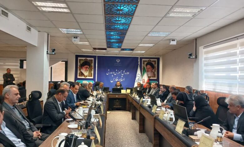 استاندار فارس: تقویت حس وطن‌دوستی دانش‌آموزان در دستورکار آموزش و پرورش قرار گیرد