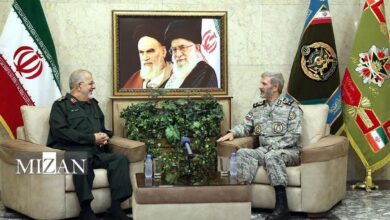 دیدار فرمانده کل سپاه با فرمانده کل ارتش به مناسبت هفته دفاع مقدس